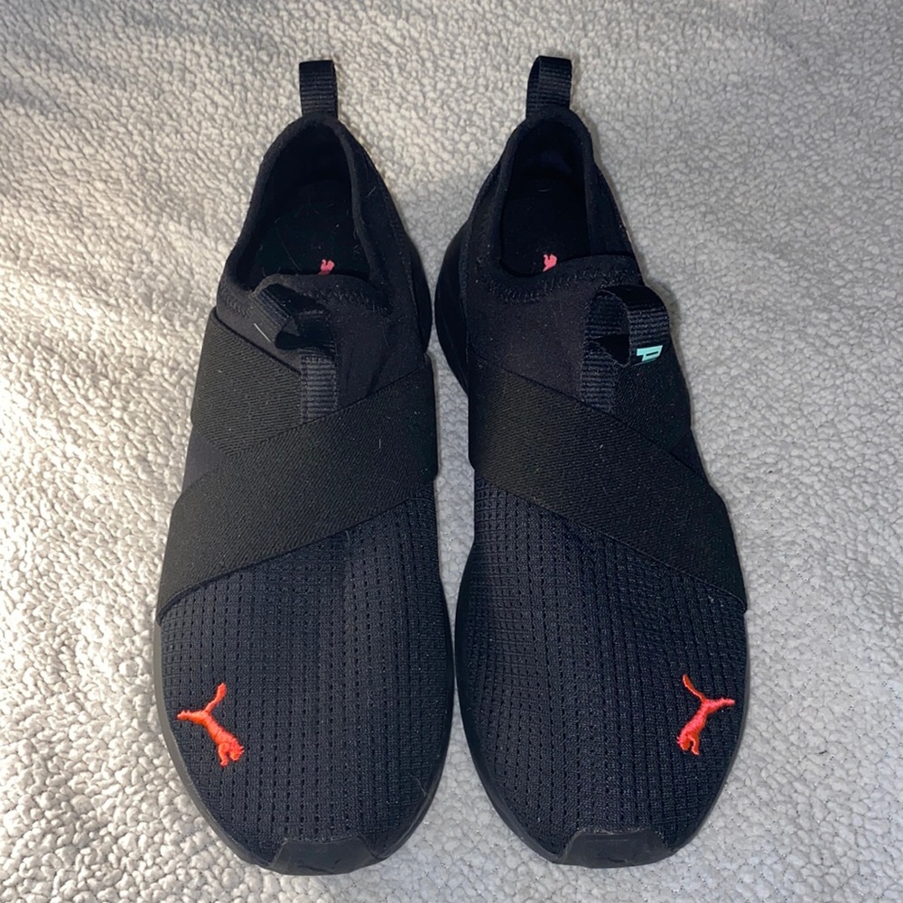 Women Puma shoes
